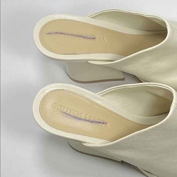 Bottega Veneta Platform Leather Mules size 37 - Picture 8 of 11